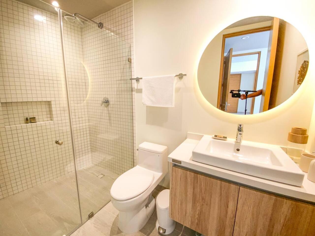 Luxury 2br, Ocean View From Balcony And Rooptop Apartamento
